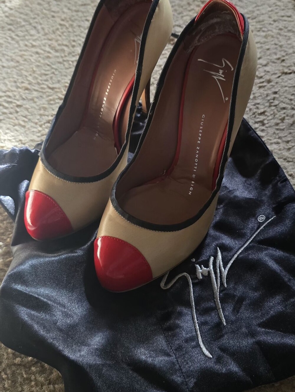 Giuseppe Zanotti Beige Pumps with Red Patent Cap Toe